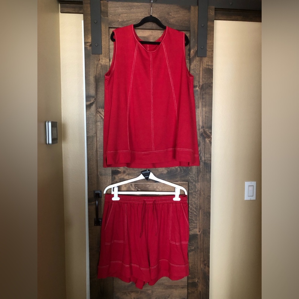 Knit matching 2 piece short set by Lomon